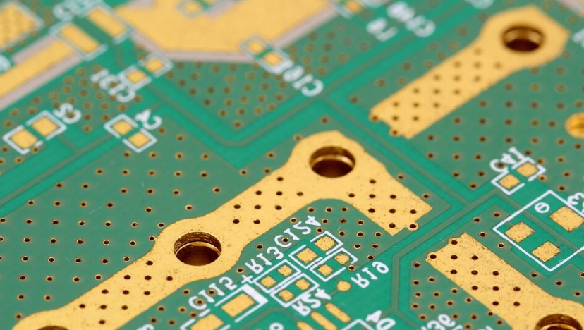 Improved Performance and Signal Integrity of 2-Layer 1OZ PCBs